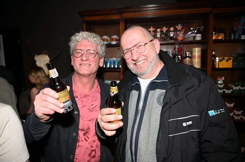 ../Images/10 jaar Ro's Barbershop 378.jpg